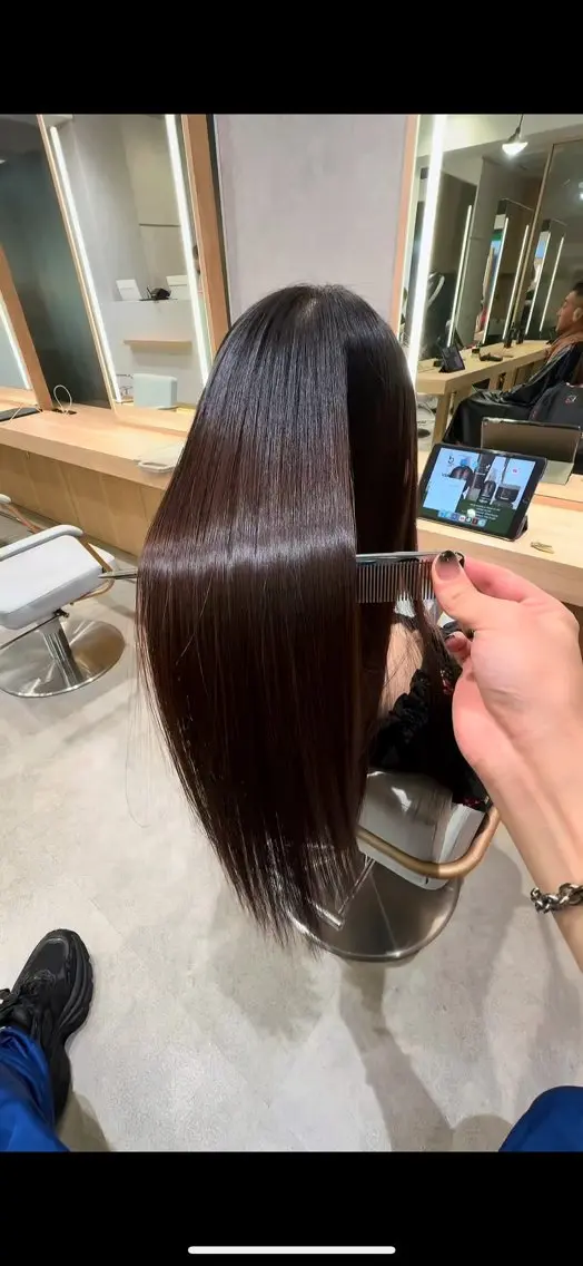 ロング ヘアカラー 髪質改善カラー🫧 FUUMA🪽のヘアスタイル