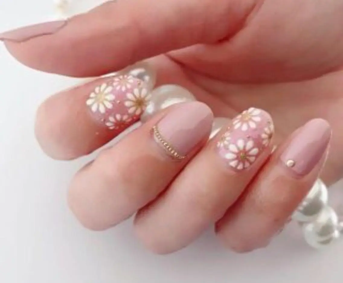 ネイル ハンドネイル ゲン レイカのネイルデザイン