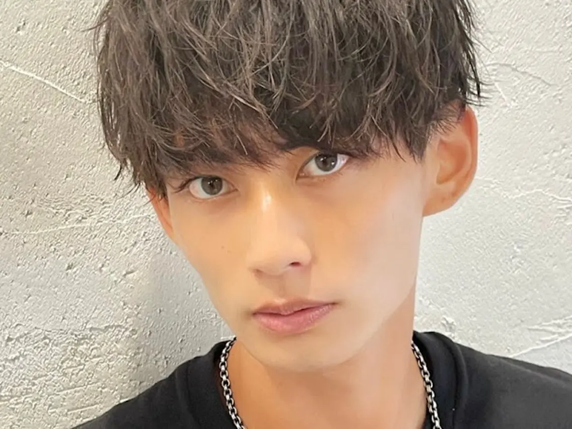 ショート パーマ メンズ マッシュ メンズパーマ 小顔カット 山梨メンズパーマ 波巻きパーマ石原大地のヘアスタイル