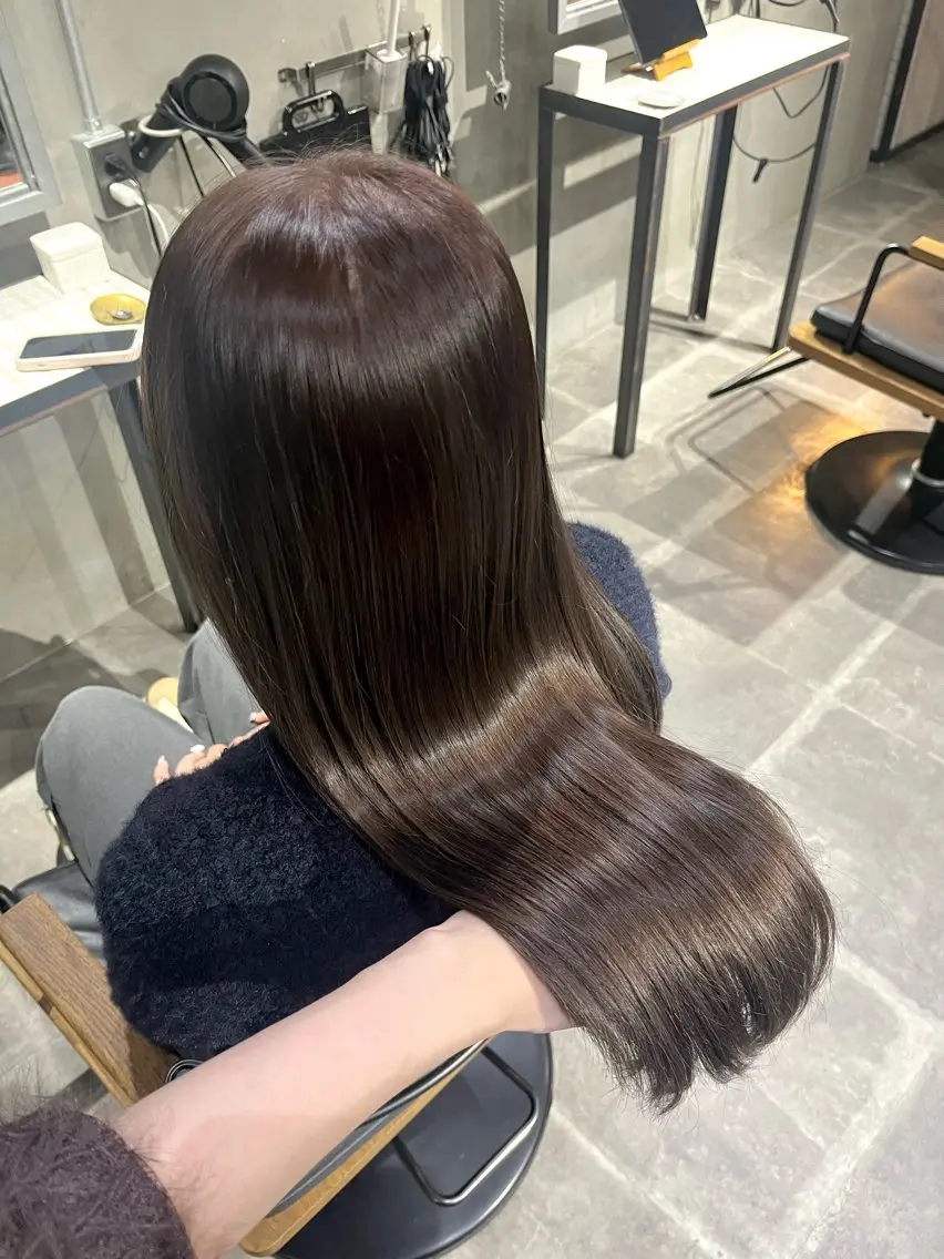 ロング カラー アッシュ アッシュブラウン ブラウンカラー 透明感カラー ヘアカラー トリートメント 透明感♥韓国ヘア HINAのヘアスタイル