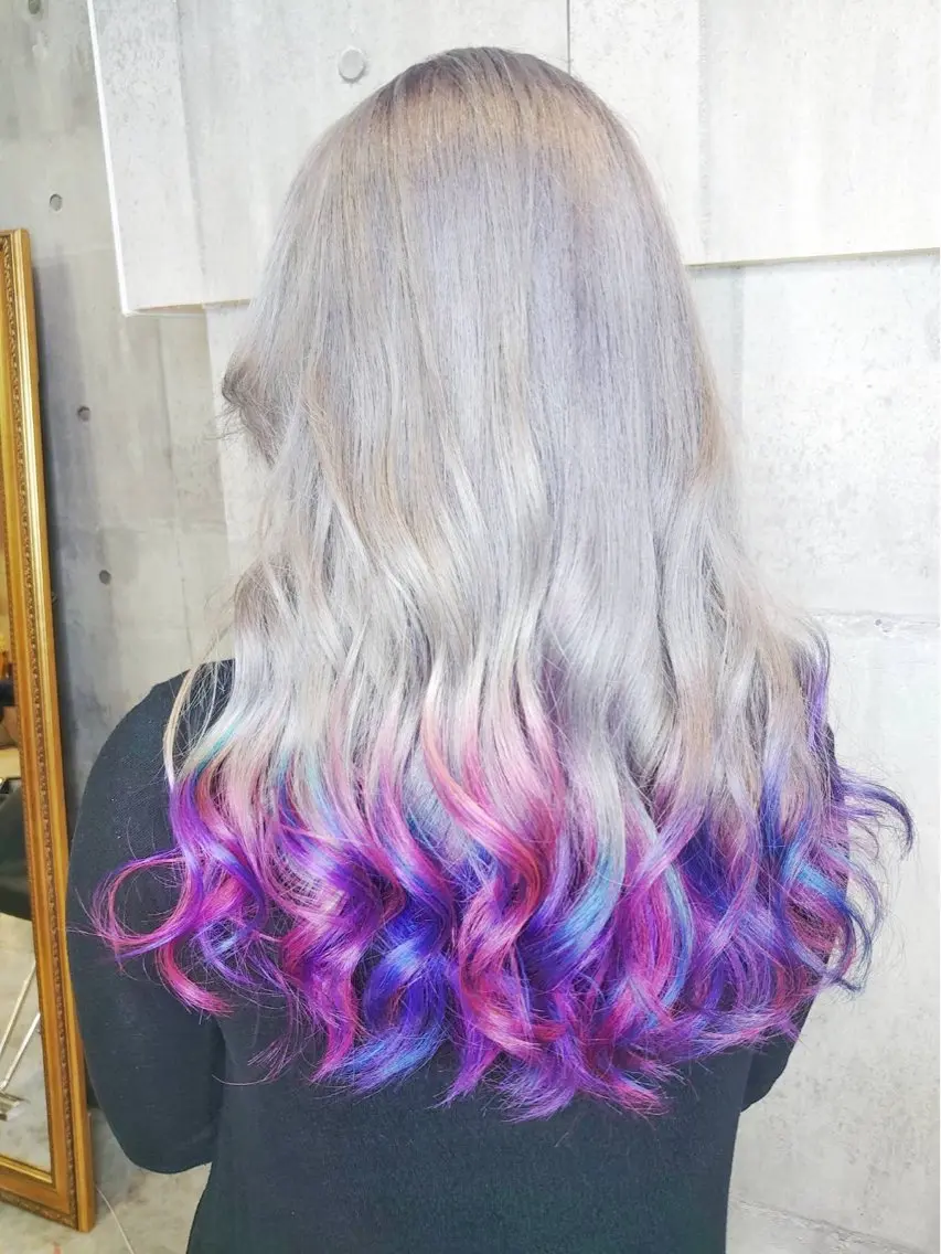 ロング カラー ブリーチ ヘアカラー 五十嵐航斗 ハイトーンのヘアスタイル