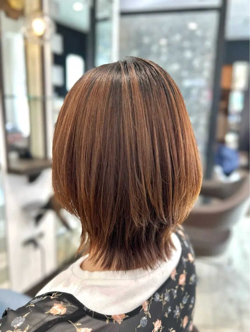 ミディアム ミディアムレイヤー くびれヘア レイヤーカット 花澤 文子のヘアスタイル