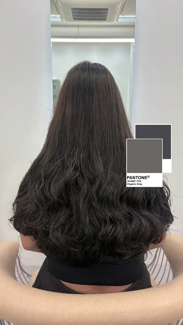 ロング ヘアカラー 🖤TheC 橋本 HIYORI🖤のヘアスタイル