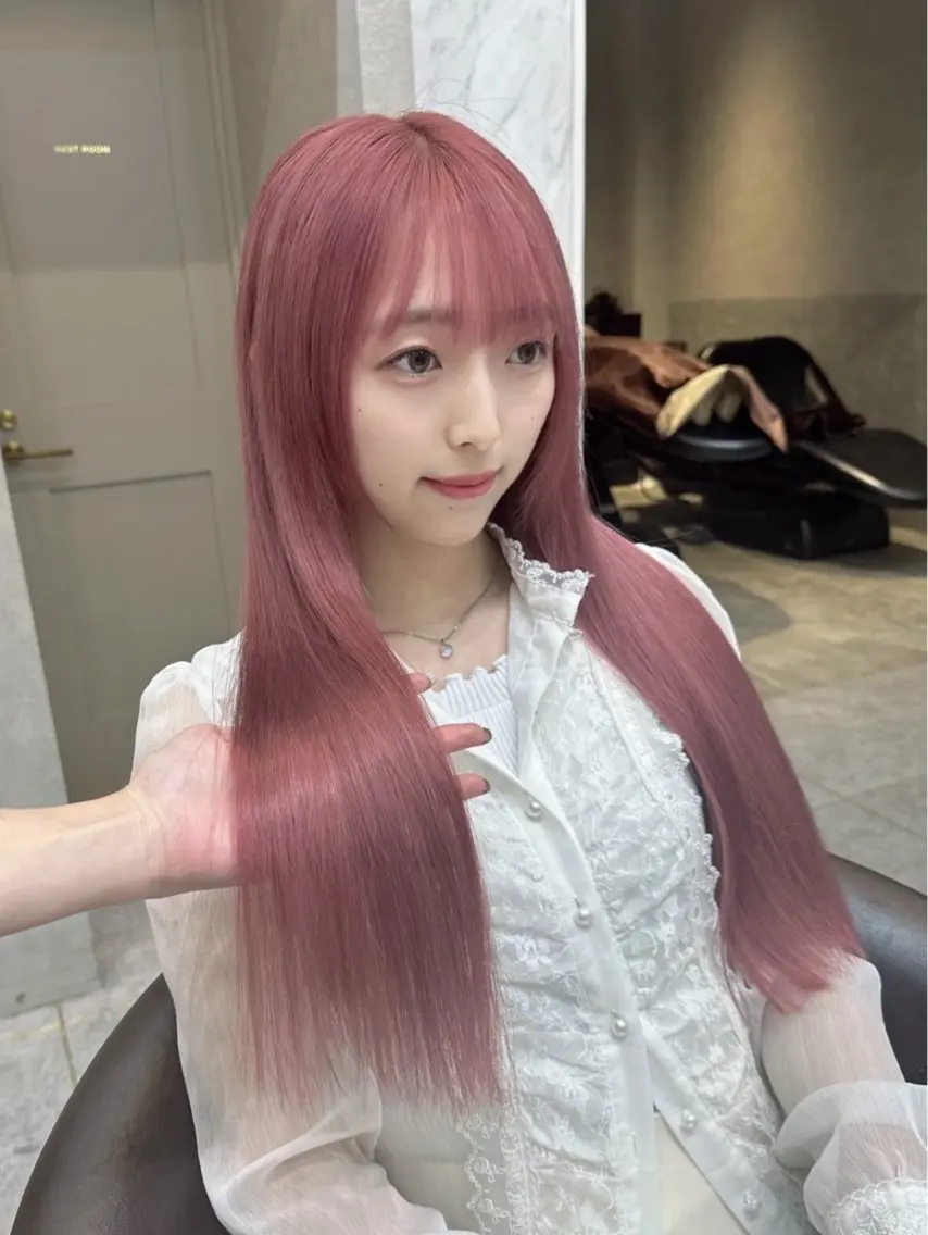 カラー ハイトーンカラー ヘアカラー トリートメント ヘッドスパ Rio / 艶カラー/ハイトーンのヘアスタイル