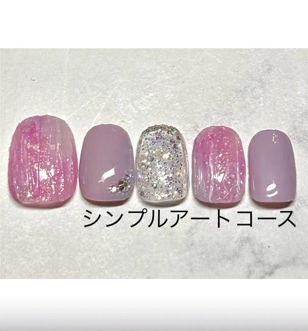 ミディアム ハンドネイル ネイルサロン Bliss（ブリス）のネイルデザイン