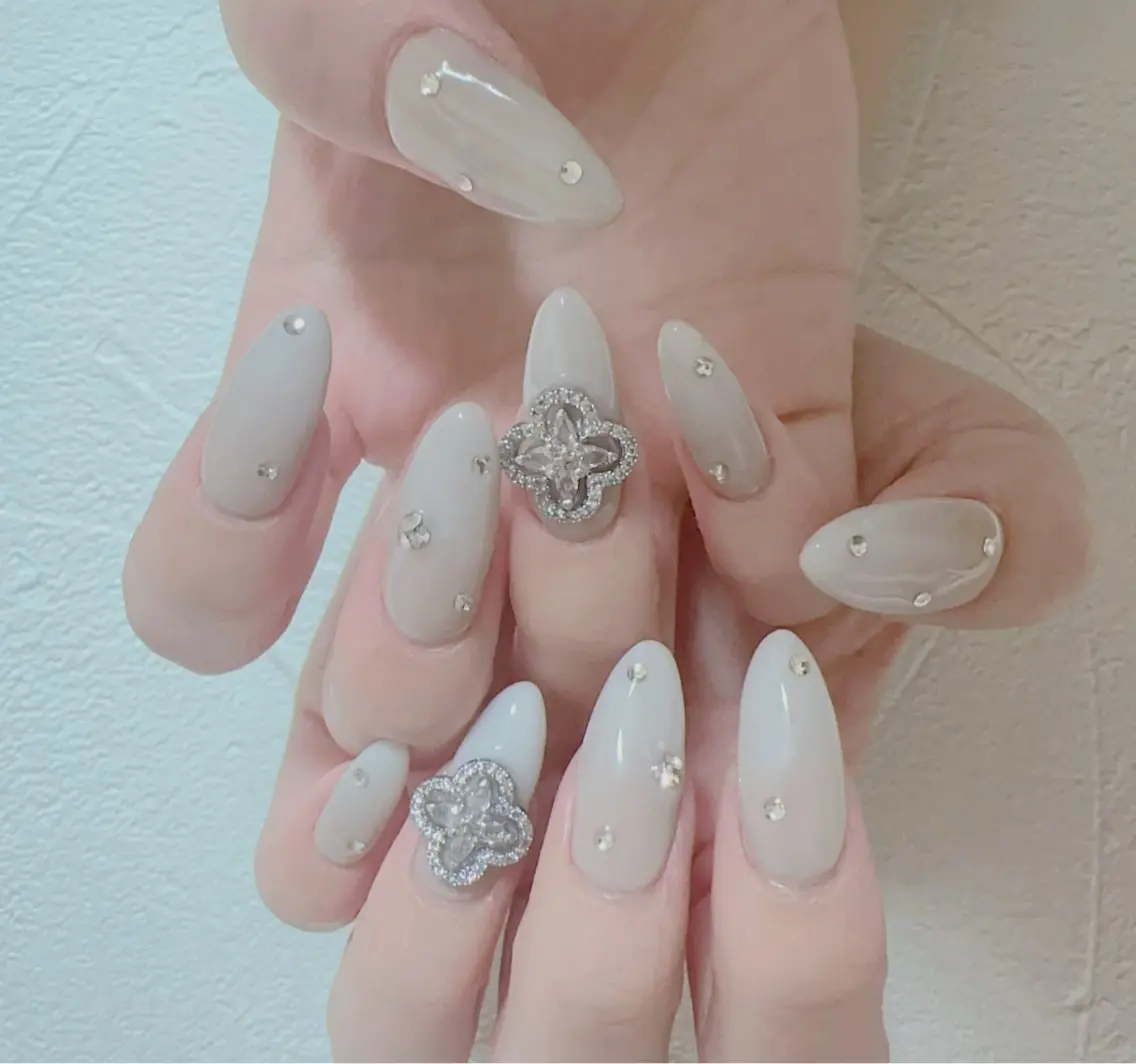 ネイル nail saron Aphrisのネイルデザイン