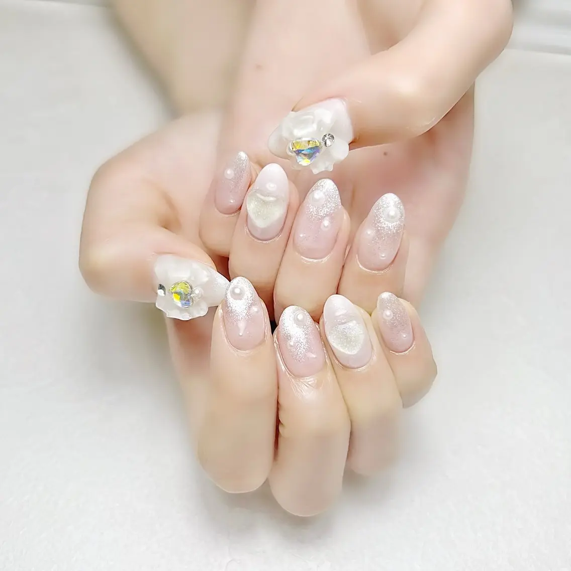 ネイル ガーリー グラデーション ハート キラキラネイル 春ネイル rouse nail RISATOのネイルデザイン