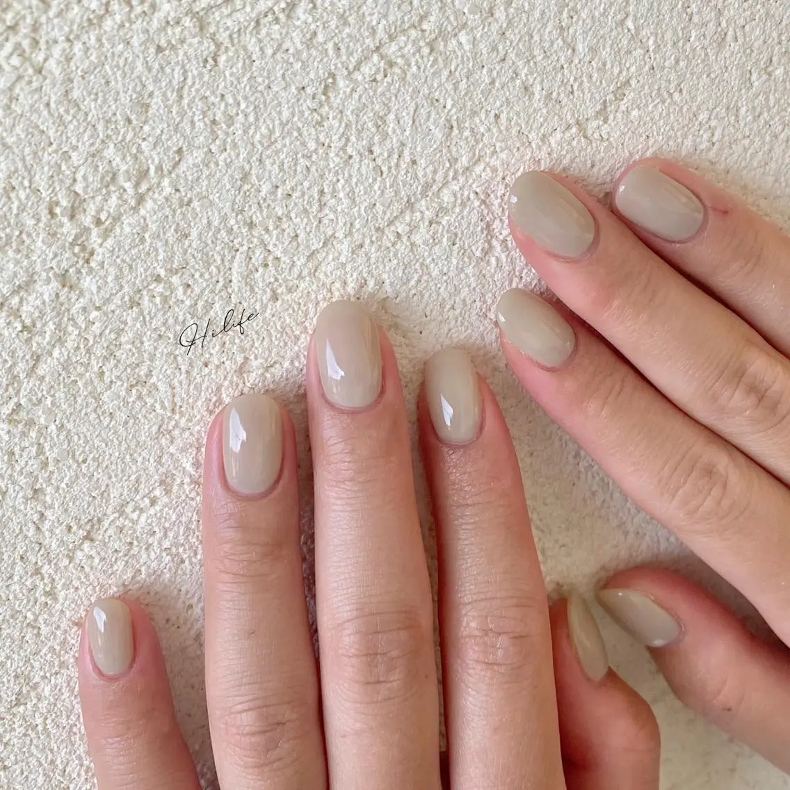 ネイル グリーン ワンカラーネイル ネイルチップ ハンドネイル Nail Adore.のネイルデザイン