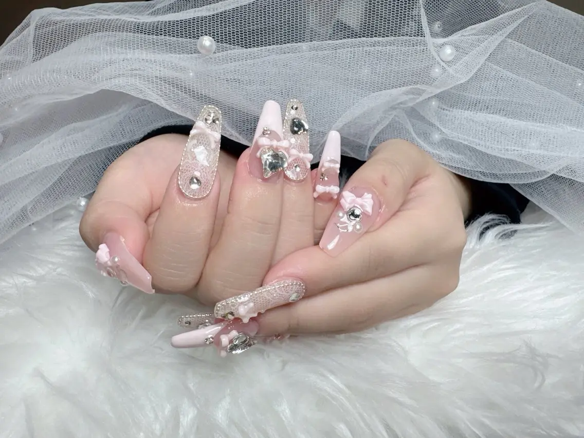 ネイル ブラウン フレンチネイル 韓国ネイル マグネットネイル ニュアンスネイル ハンドネイル ハンドケア Hara Nail 【持ち込みOK】のネイルデザイン