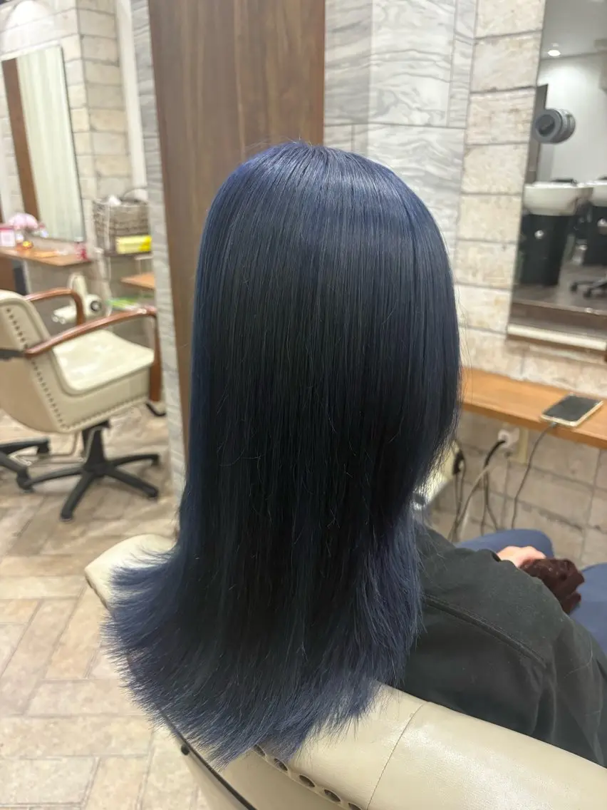 ミディアム カット ヘアカラー トリートメント ダメージレス施術/ 髪質矯正/ストレートのヘアスタイル