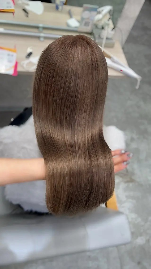 セミロング カラー カット ヘアカラー トリートメント ヘアセット クルミ🤍推し活 🎀ピンクカラーのヘアスタイル