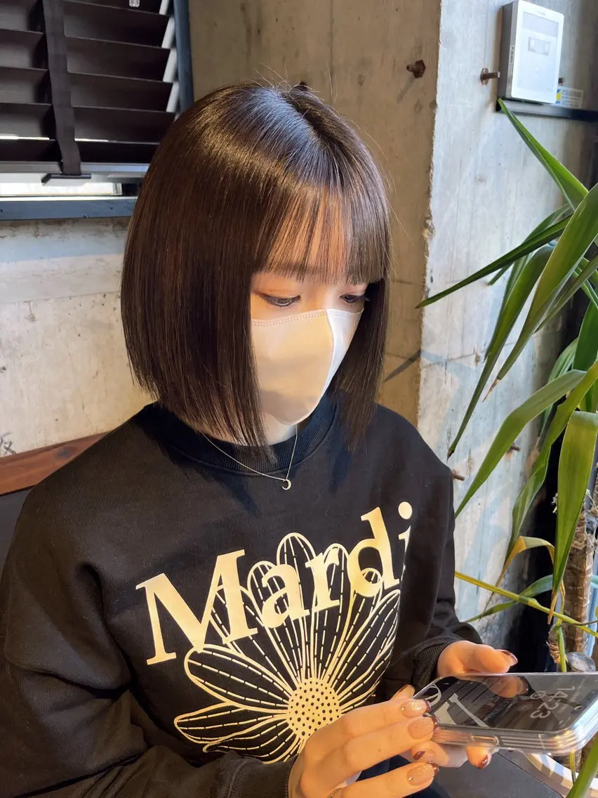 ミディアム 切りっぱなしボブ ボブ カット ヘアカラー Number CHIHIROのヘアスタイル
