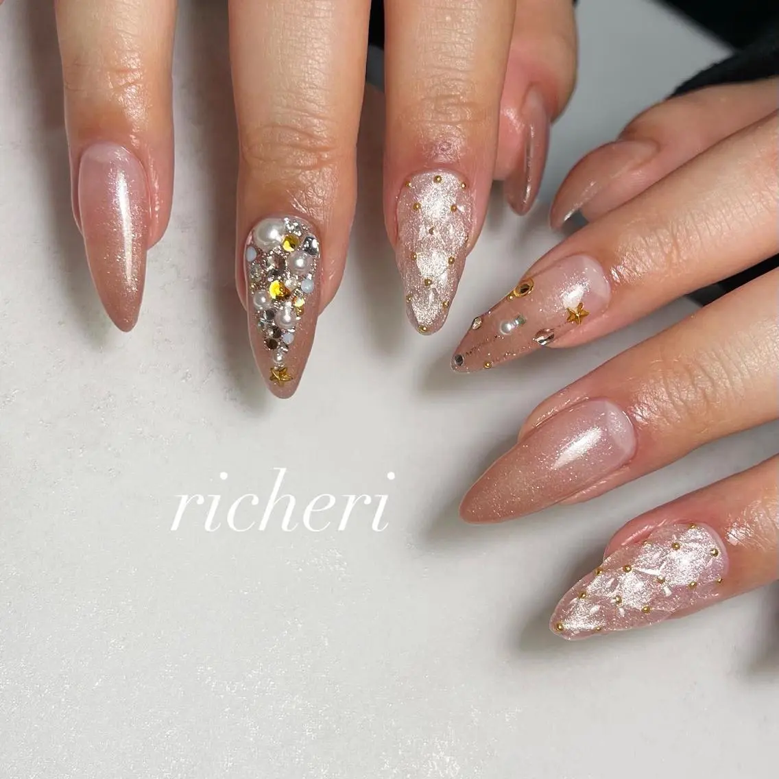 ミディアム ネイル 韓国風ヘア クリスマス アートネイル フレンチネイル ジェルネイル richeri beautyのその他イメージ