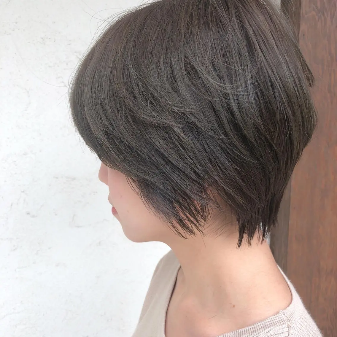 ショート カラー アディクシーカラー オリーブグレー ショートヘア カット ヘアカラー トリートメント ヘアセット 艶髪育成サロン 京橋　shinのヘアスタイル