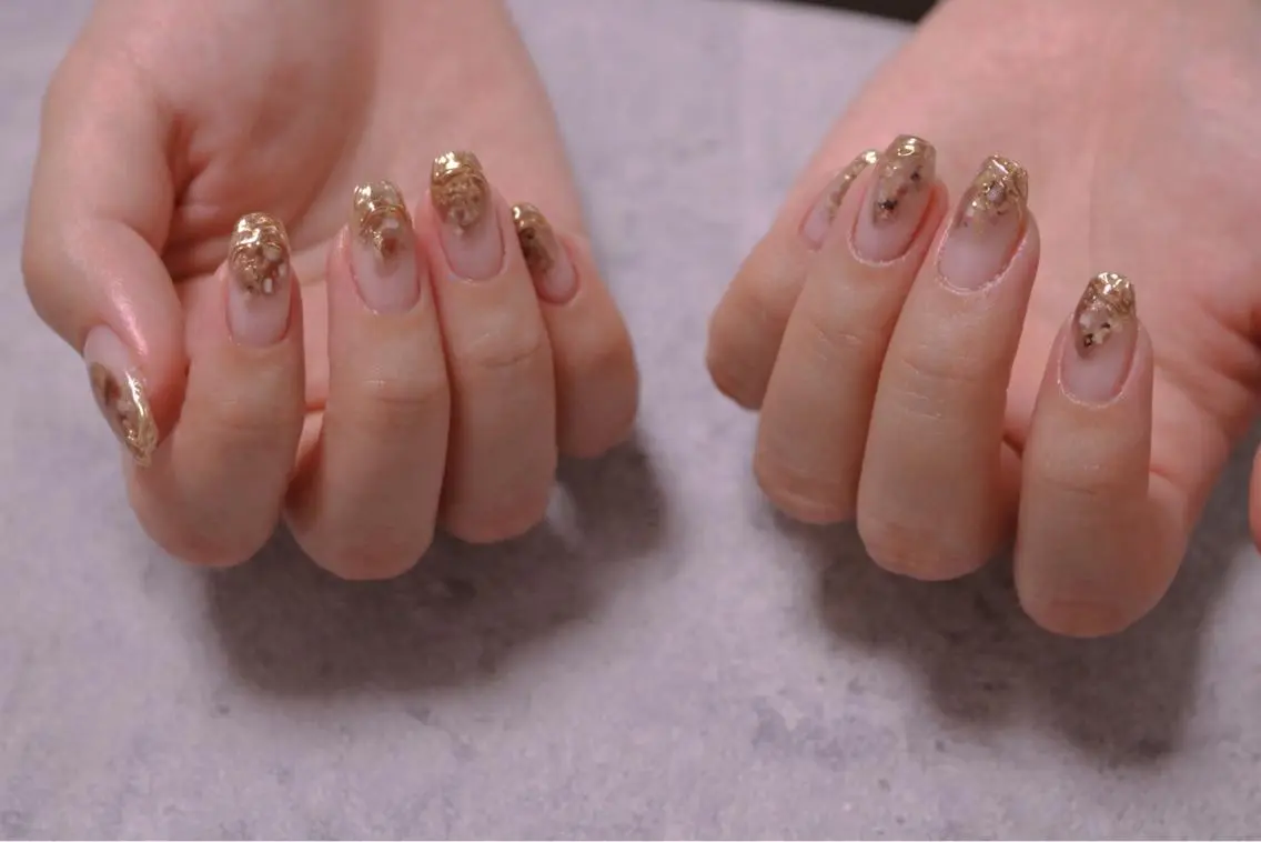 ネイル オーロラネイル カジュアル 長さ出し ジェルネイル 韓国ネイル ハンドネイル MH Nailのネイルデザイン