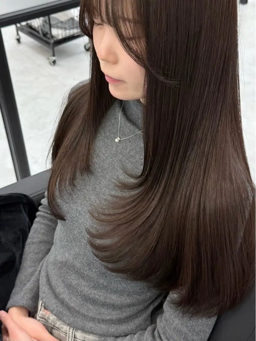 ロング カット ヘアカラー トリートメント miku 🍑髪質改善サロンのヘアスタイル