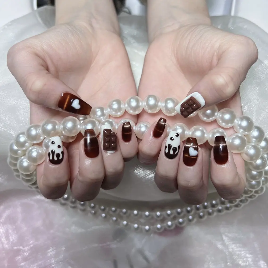 ネイル B&B  Nail のネイルデザイン