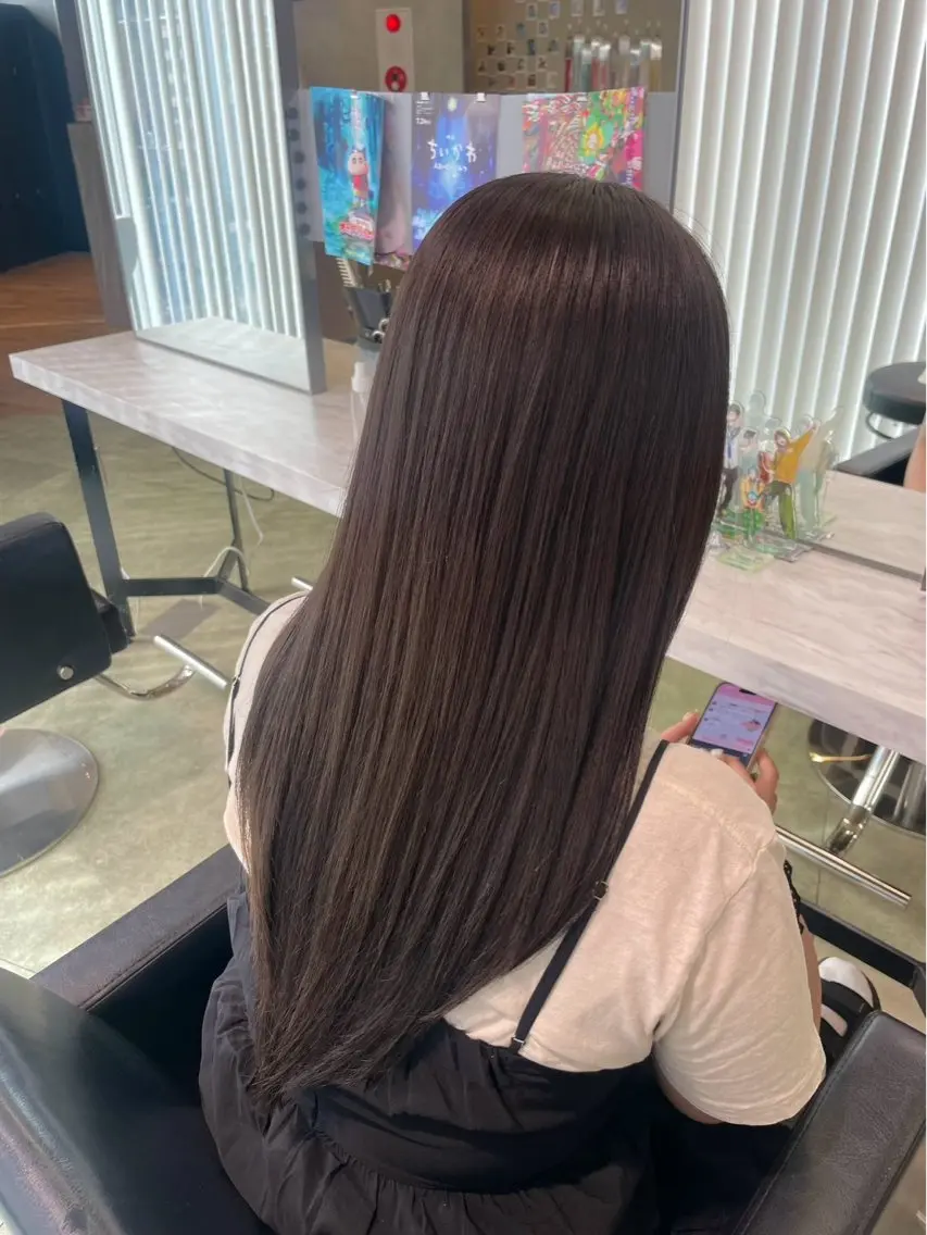 カラー TOMOKA ブリーチカラー🌟のヘアスタイル