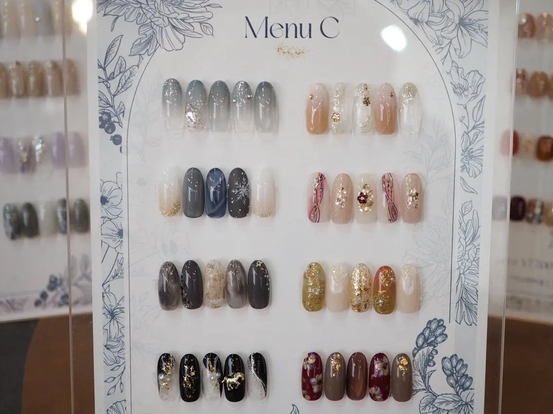 ネイル ハンドネイル glaNje aoiのネイルデザイン