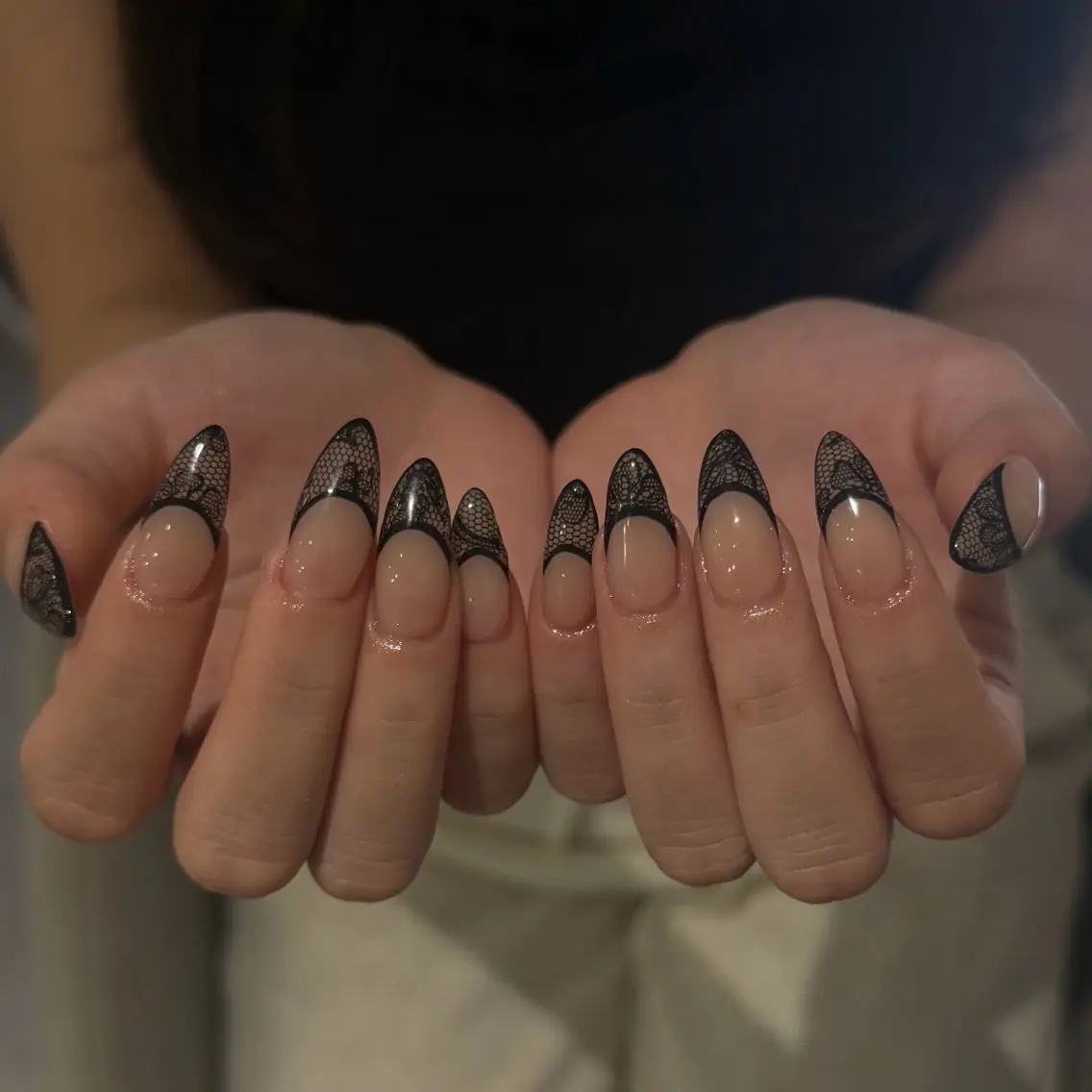 ネイル フレンチネイル レース ハンドネイル IROHA NAIL Kurumi🪽🫧のネイルデザイン