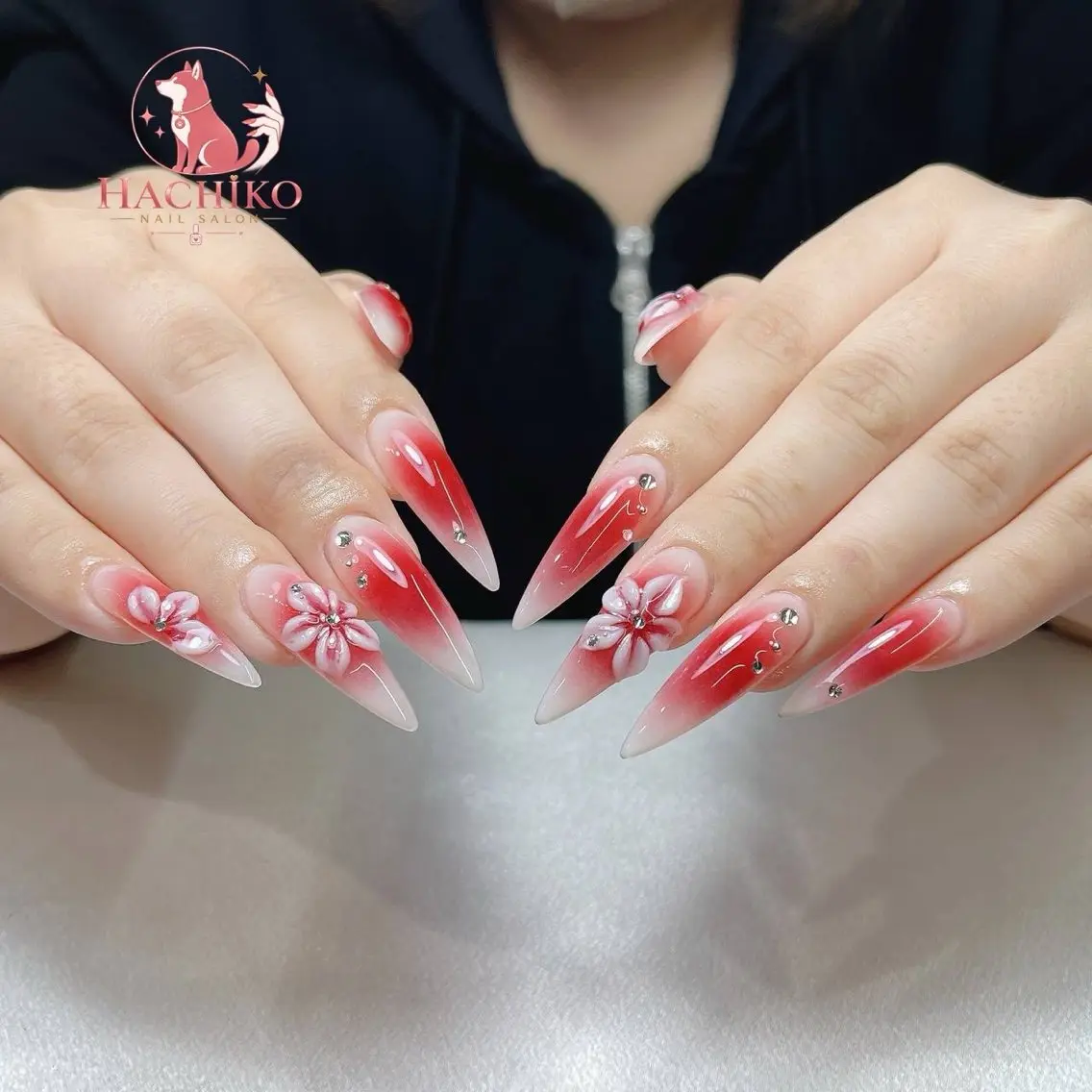 ネイル チークネイル クリアネイル ガーリー キラキラネイル 韓国ネイル ハンドネイル Hachiko Nail Salonのネイルデザイン
