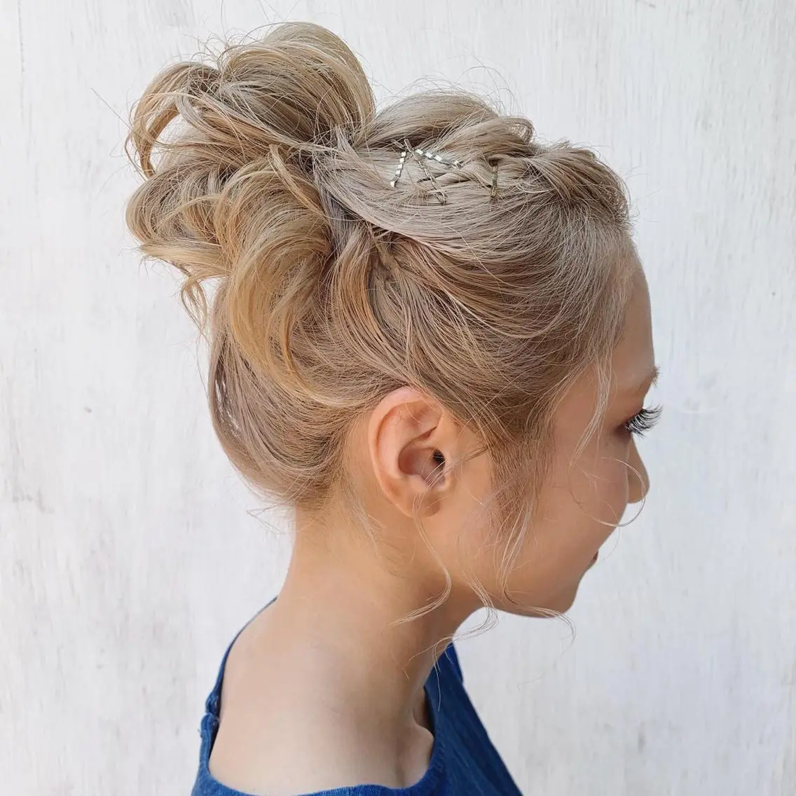 ミディアム カラー ヘアアレンジ カット ヘアカラー トリートメント rico_by ヘアとアイブロウの眉毛・アイブロウイメージ