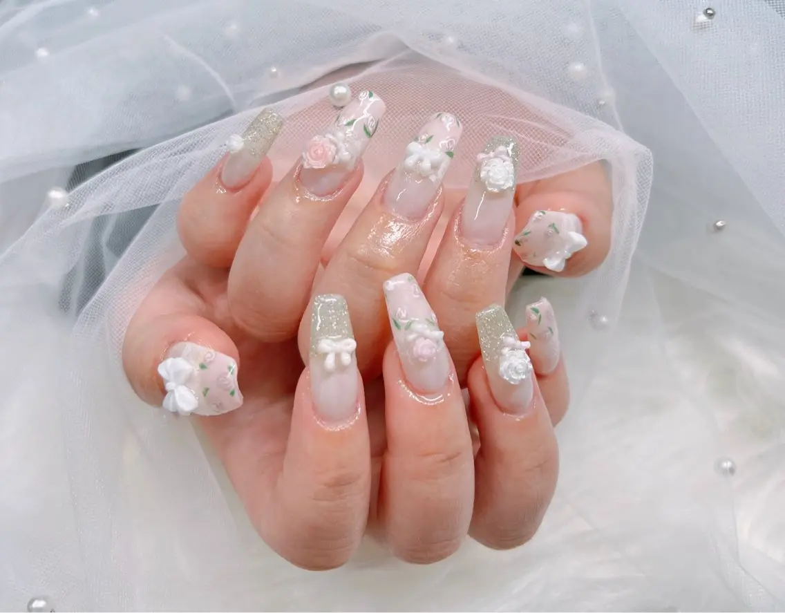 ネイル フットネイル フレンチネイル 韓国ネイル ロングネイル マグネットネイル Lee _nailのネイルデザイン