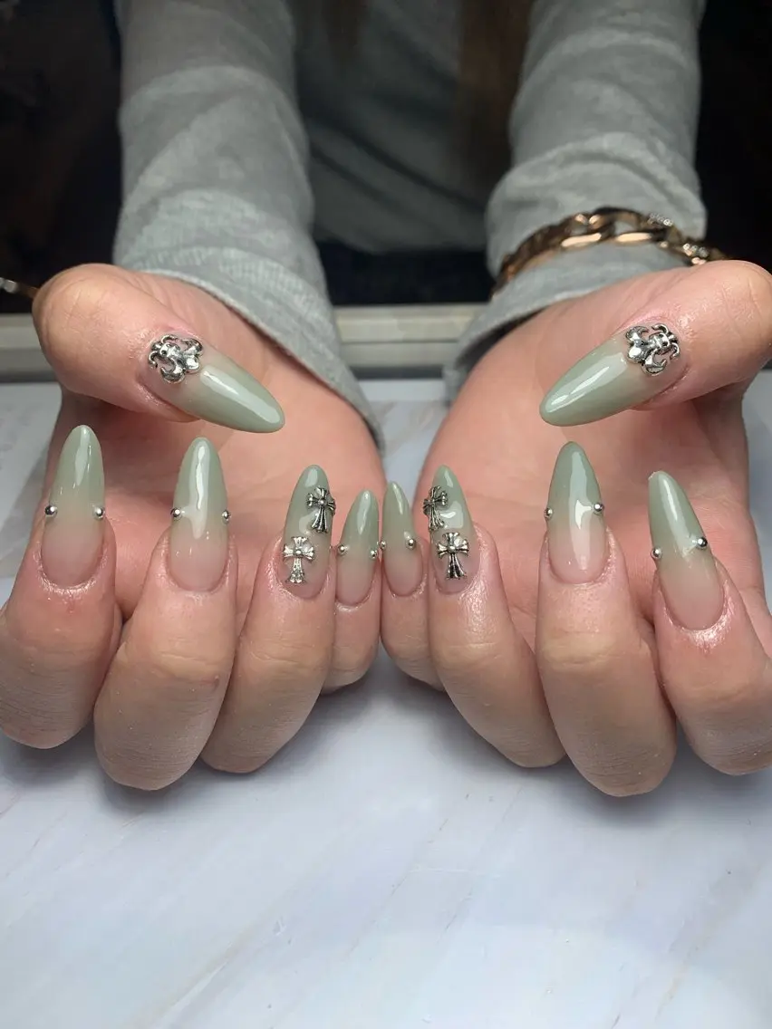 ネイル akina nailsのネイルデザイン