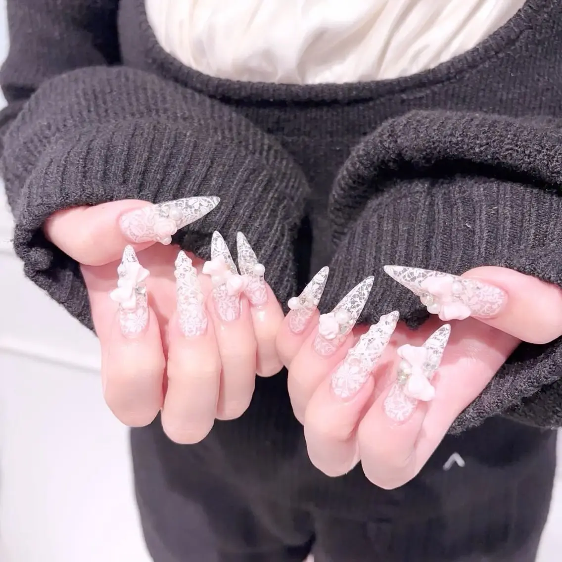ネイル フレンチネイル キラキラネイル 韓国ネイル シンプルネイル ワンホンネイル ハンドネイル MEI Nailのネイルデザイン