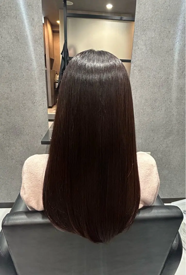 ロング カラー トリートメント 佐野 彩音のヘアスタイル