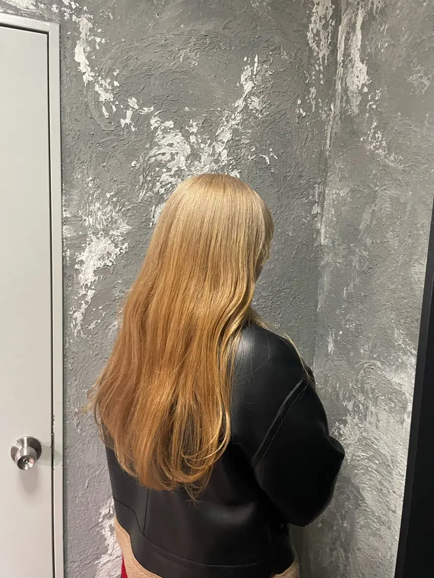 ロング カラー ヘアカラー ハイトーン 横浜💞ミオのヘアスタイル