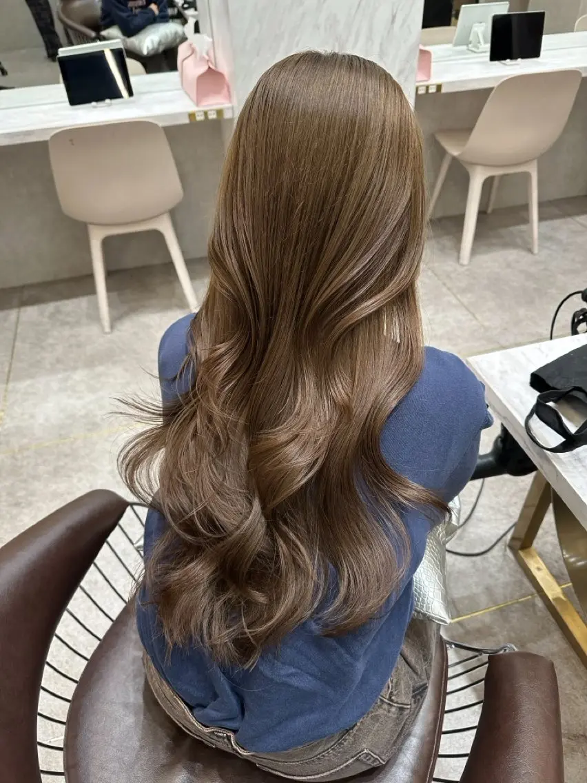 ロング カラー ベージュカラー ブリーチ ブリーチなしカラー カット ヘアカラー トリートメント 🌈Hiroki🌈 似合わせヘアのヘアスタイル
