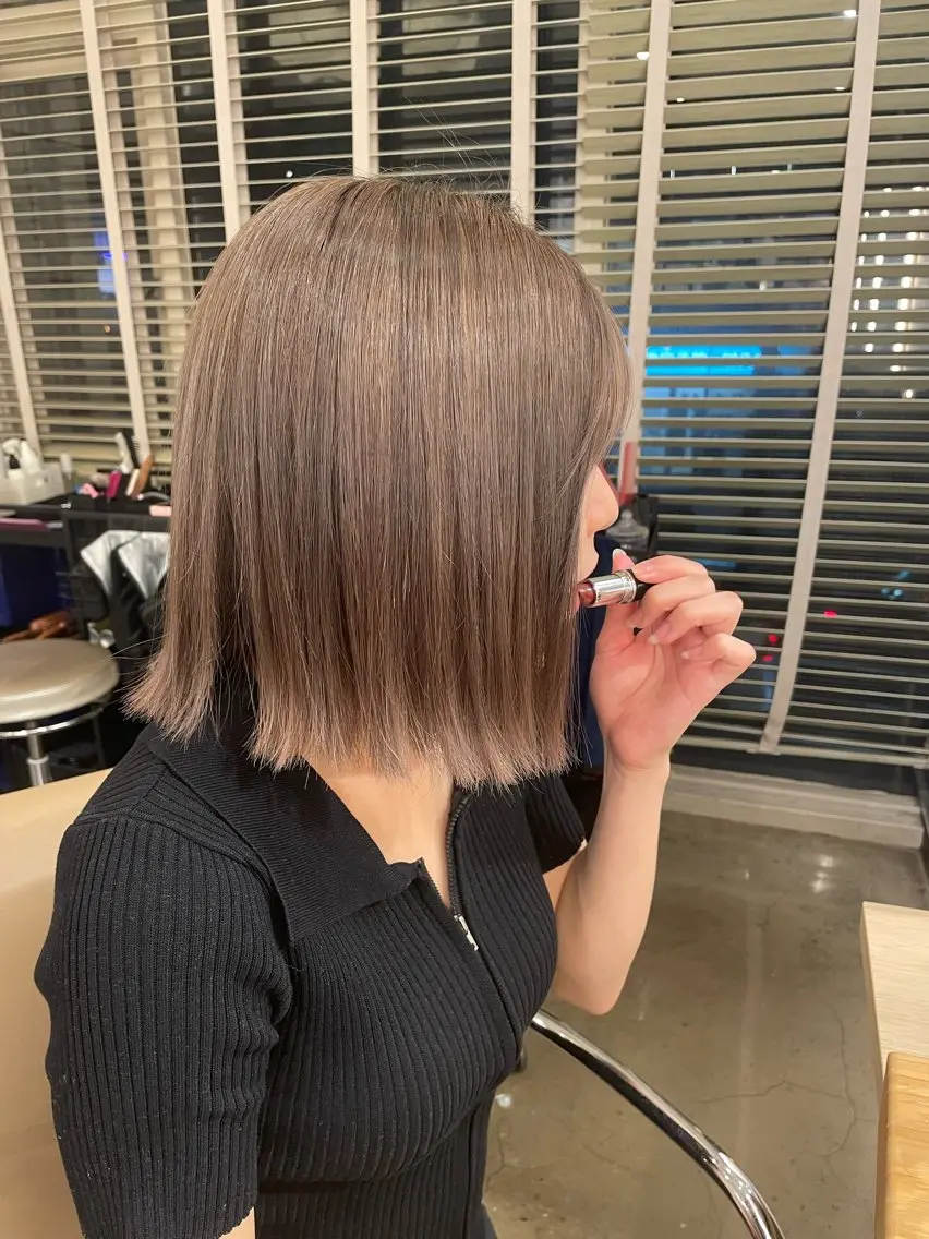 ミディアム カラー ブリーチ トリートメント micoto kuronoのヘアスタイル