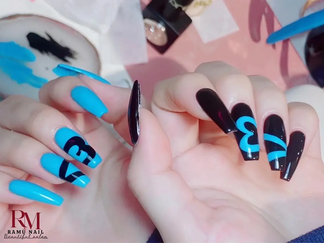 ネイル キラキラネイル マグネットネイル ミラーネイル ピンク ワンホンネイル ハンドネイル RAMU Nail 恵比寿店のネイルデザイン