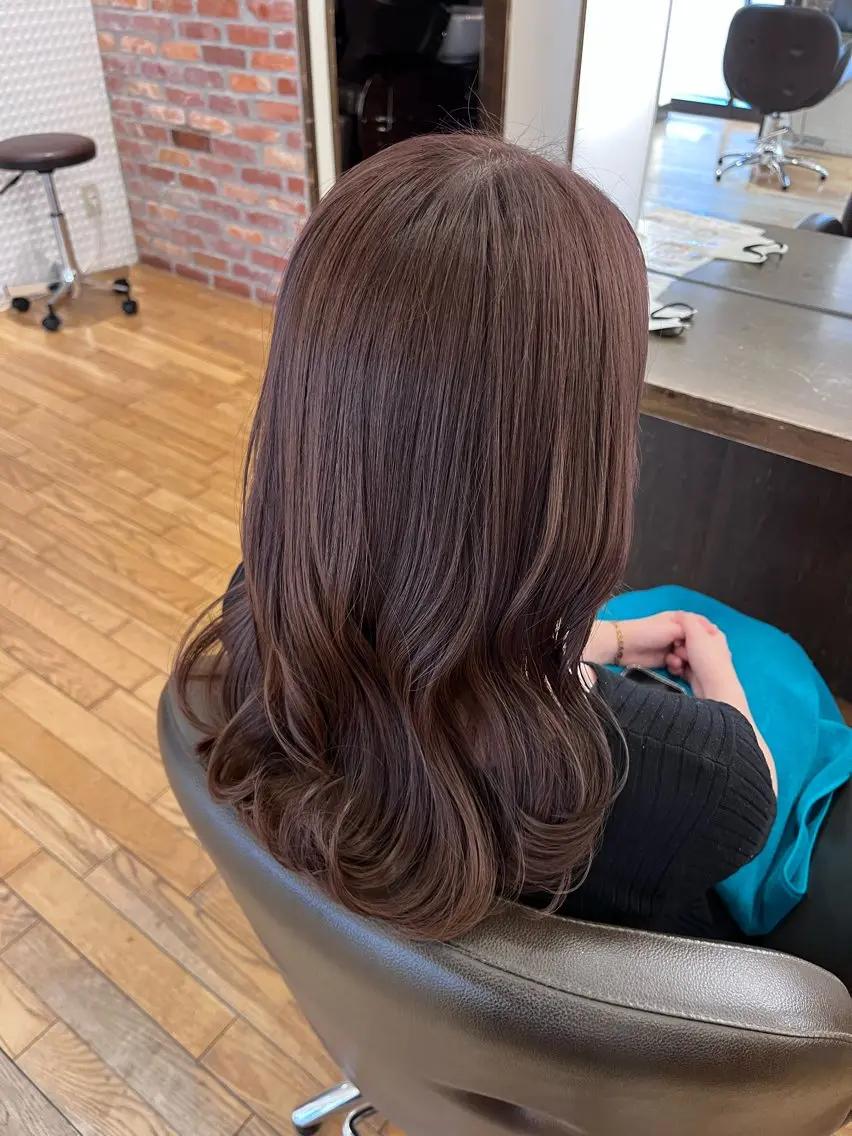 セミロング カラー ベージュカラー ラベンダーカラー ラベンダーベージュ 透明感艶カラー/ 岡田澪香のヘアスタイル