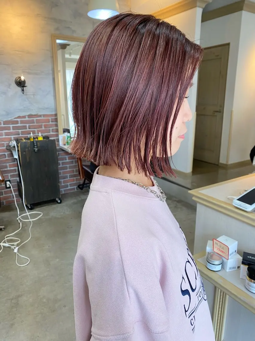 ショート ボブ 外ハネヘア カット レイヤーカット/ 根本瑠実のヘアスタイル
