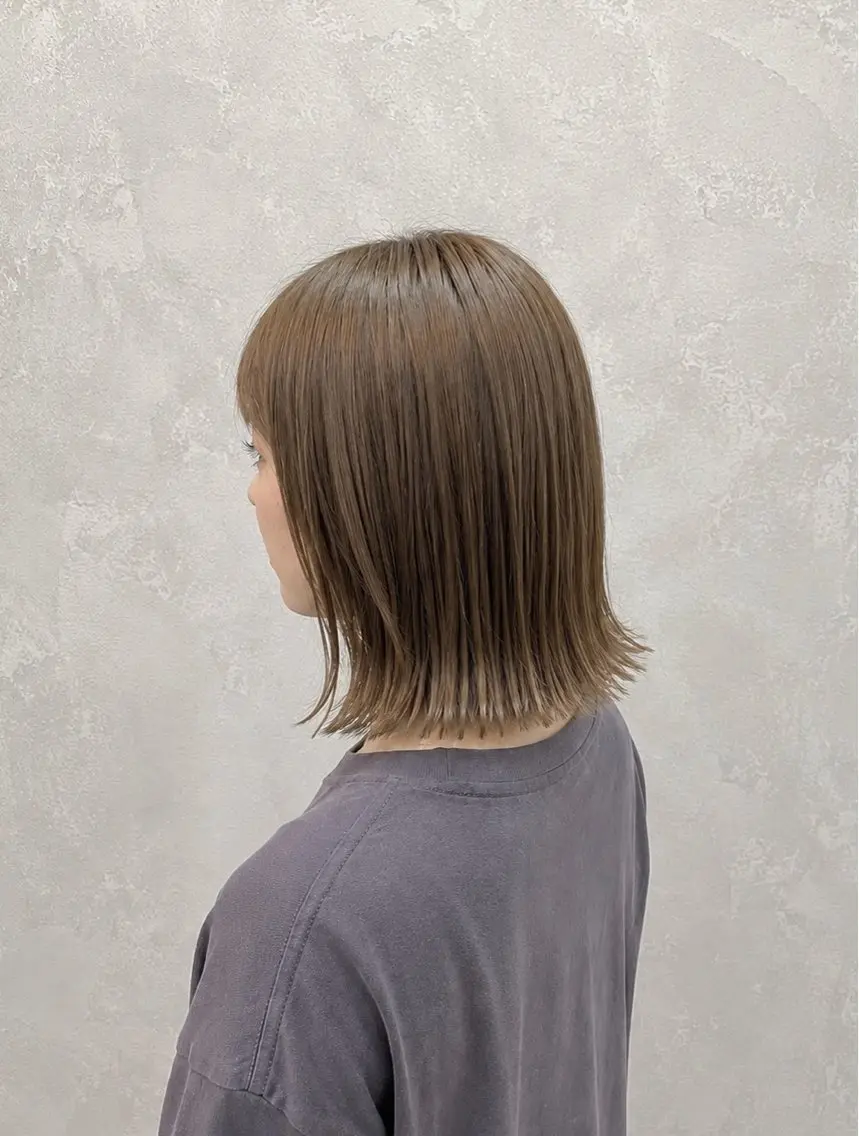 ミディアム カラー 切りっぱなしボブ 透明感カラー ボブ 外ハネヘア ヘアカラー トリートメント 【enil代表】 杉林和哉のヘアスタイル