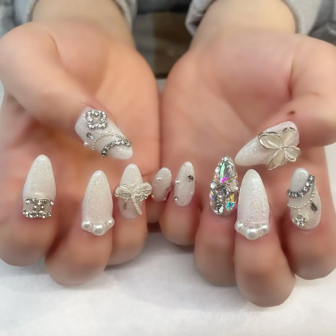 ネイル ハンドネイル 💎🐰 saki. m 🐰💎のネイルデザイン
