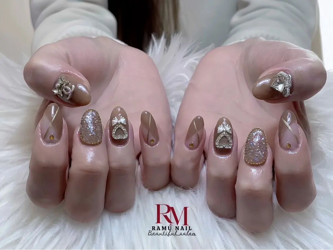 ネイル キラキラネイル マグネットネイル ミラーネイル ピンク ワンホンネイル ハンドネイル RAMU Nail 恵比寿店のネイルデザイン