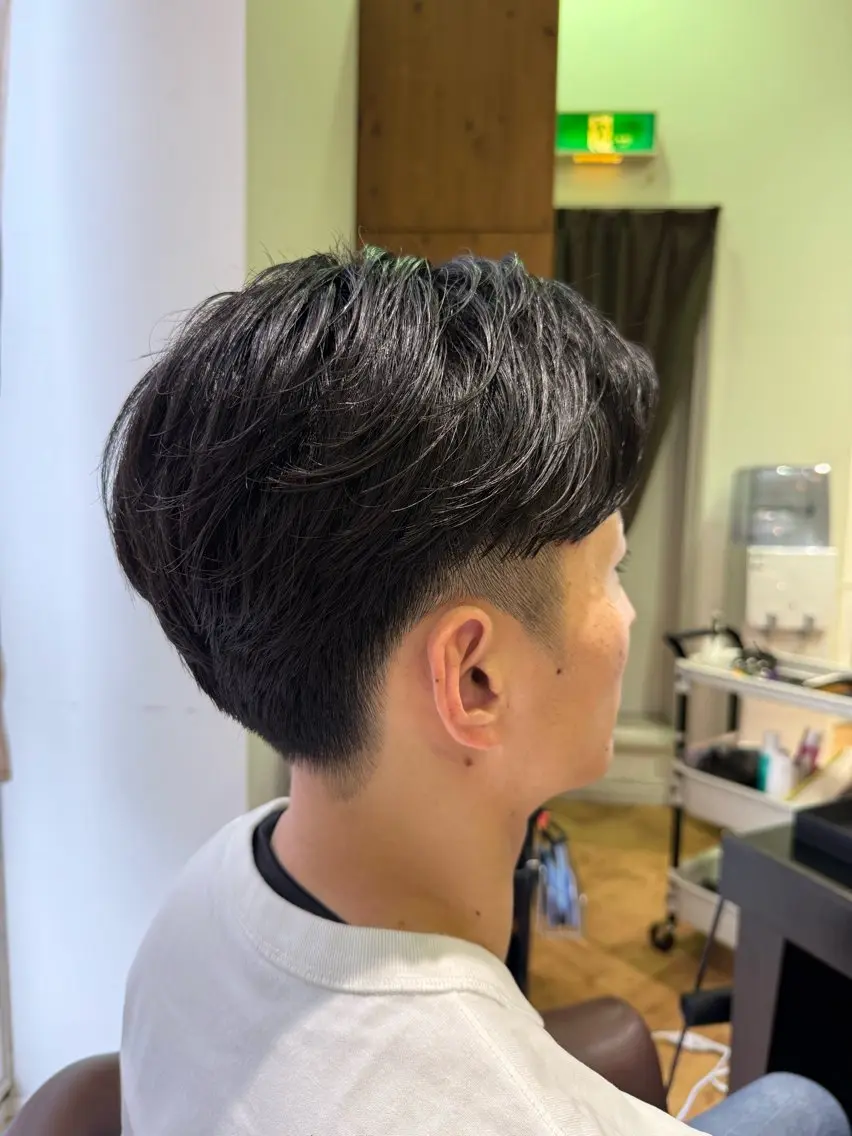 ショート パーマ メンズ メンズパーマ ニュアンスパーマ 溝口 槙里也のヘアスタイル