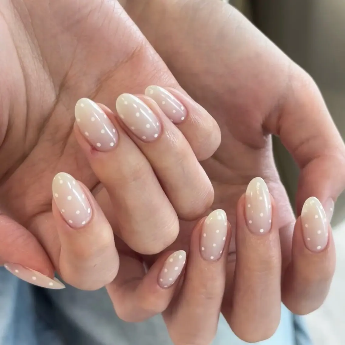 ネイル アートネイル オーロラネイル チークネイル フレンチネイル ガラスフレンチ 🎀YooLi Nail salonのネイルデザイン