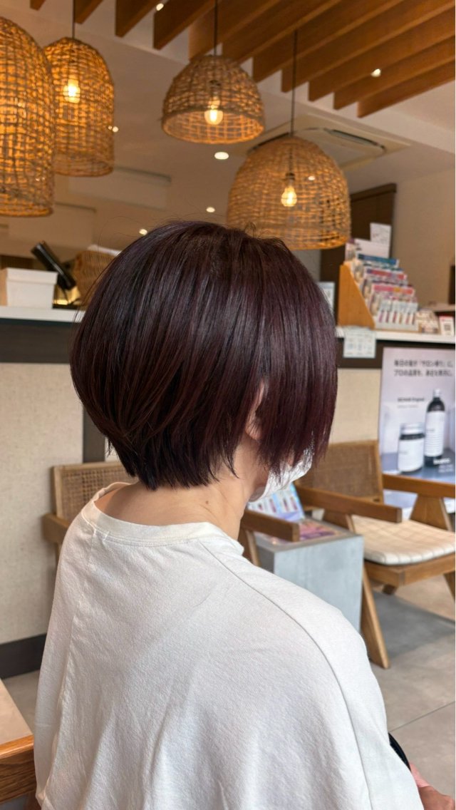 ショート 富田 紗世のヘアスタイル