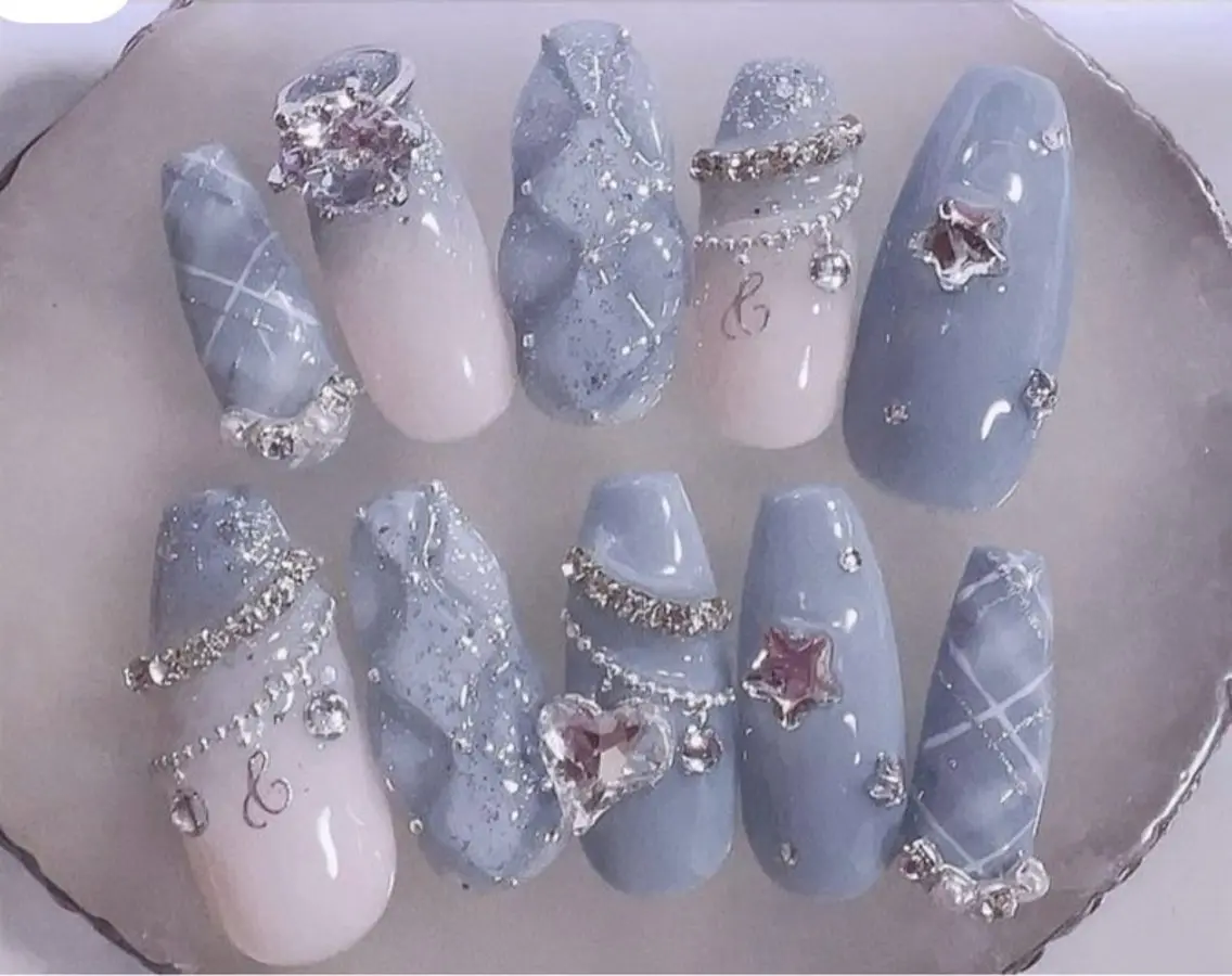 ネイル 長さ出し グラデーション キラキラネイル マグネットネイル ニュアンスネイル Lee Nails チップ長さだし専門店のネイルデザイン