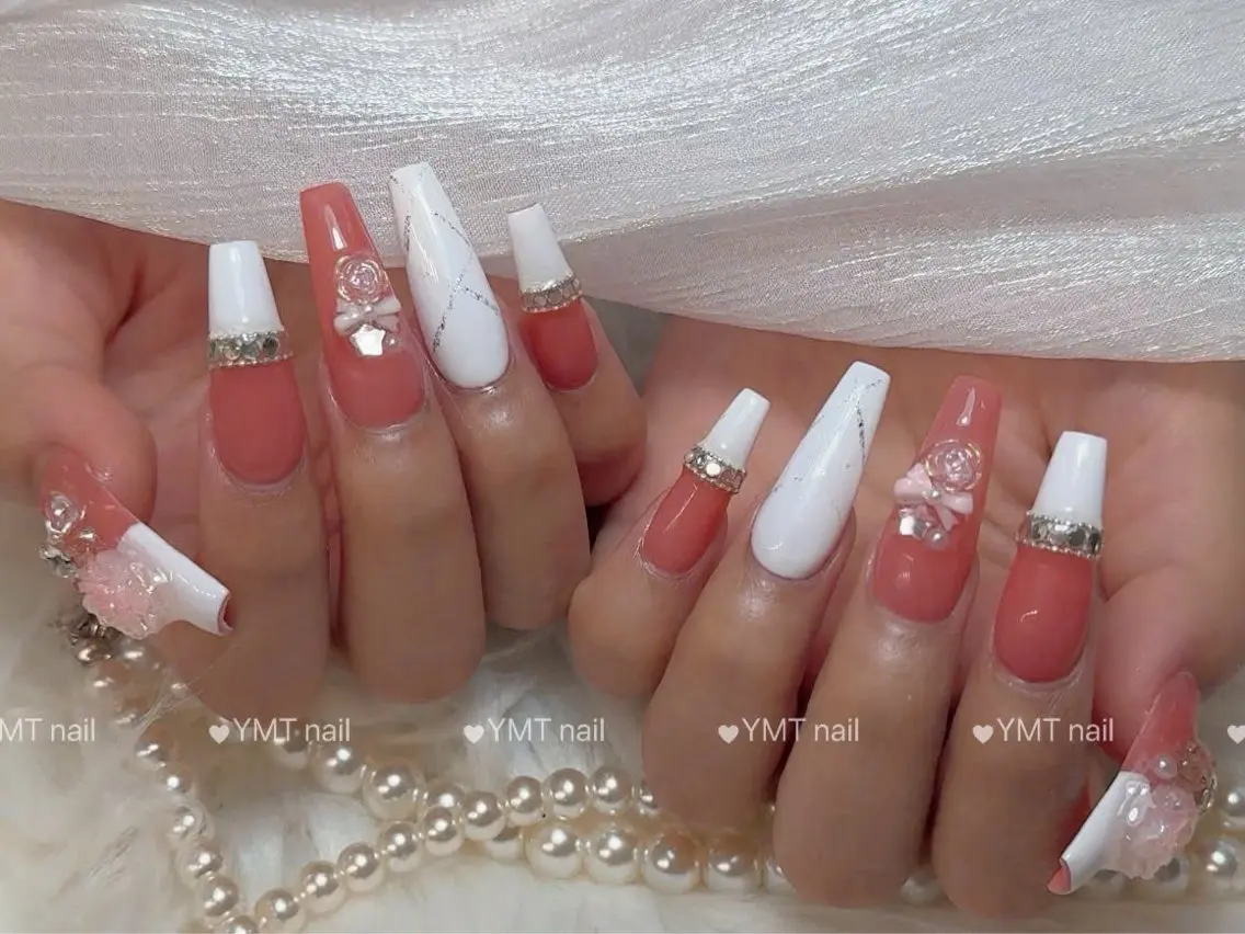 ネイル 長さ出し フットネイル ジェルネイル 韓国ネイル マグネットネイル ハンドネイル YMT NailStudioのネイルデザイン