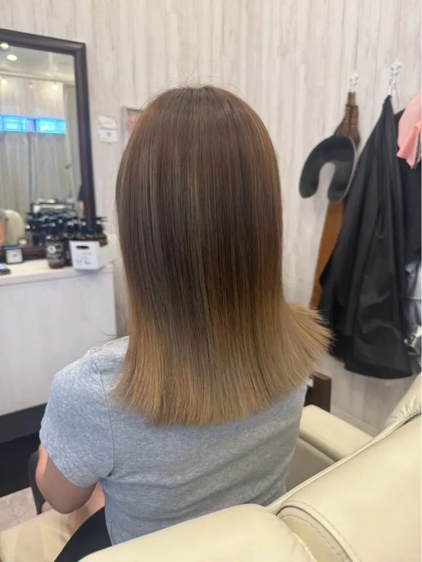 セミロング ヘアカラー トリートメント Infinity -Miko-【艶】のヘアスタイル