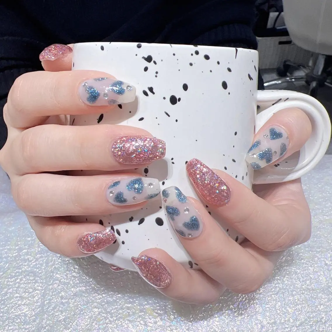 ネイル シンプルネイル Queen‘s なんのネイルデザイン