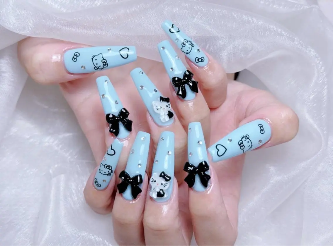 ネイル ハンドネイル H3 Nail Tsuki🦋💙のネイルデザイン
