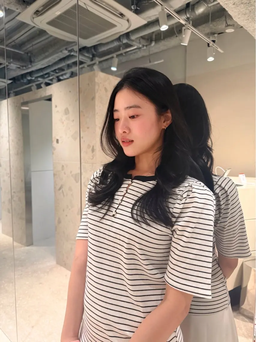 セミロング カラー 黒髪 ブルーカラー ブルーブラック ヘアカラー トリートメント 小顔レイヤー/ 渋谷/KANAのヘアスタイル