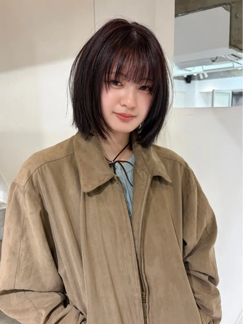 ミディアム ボブレイヤー ボブ レイヤーカット 🪐hikari /切りっぱなしボブのヘアスタイル