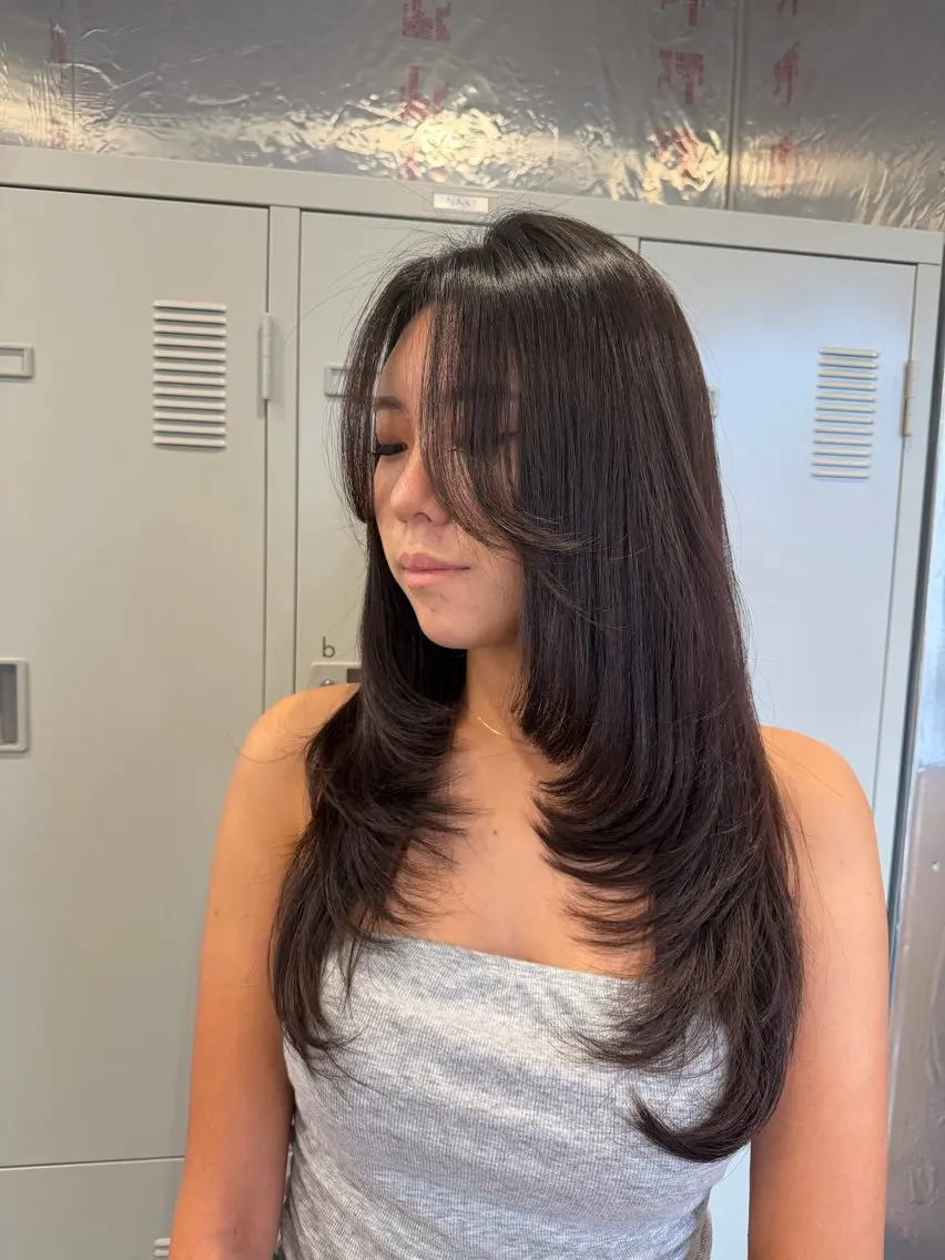 ロング レイヤーカット カット tasty MIUのヘアスタイル